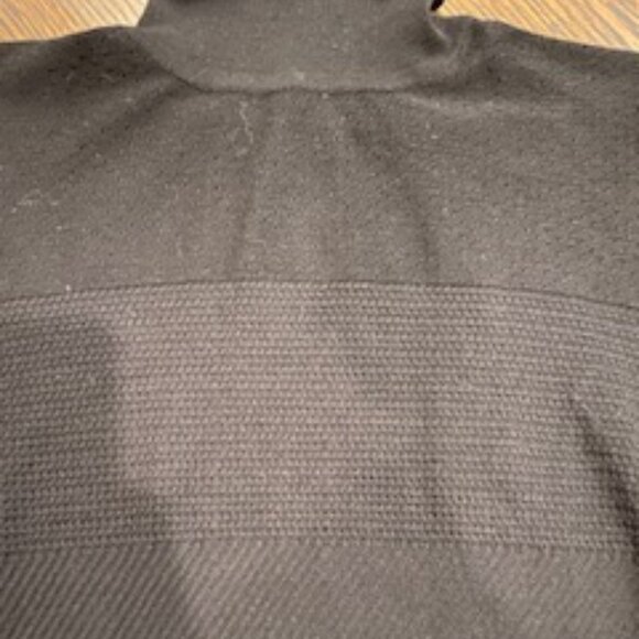 NWOT Salvatore Ferragamo virgin wool turtleneck sz S - Picture 3 of 8
